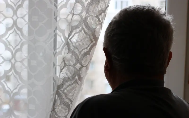 Quem é Arthur Aron? O psicólogo que mapeou a ciência da intimidade