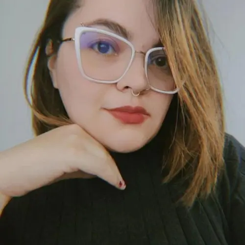 Ana Clara de Castro Menezes